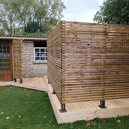 Avec Piscine Et Bain Nordique Proche Des Plages Du Debarquement Holiday home *