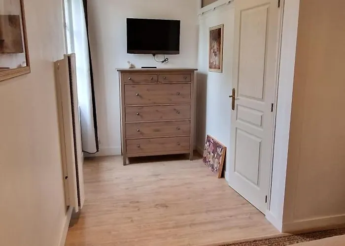 Avec Piscine Et Bain Nordique Proche Des Plages Du Debarquement Le Manoir (Calvados)