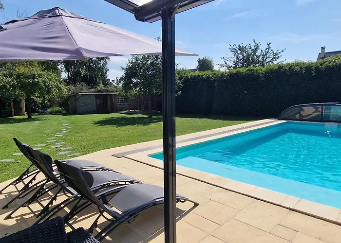 Avec Piscine Et Bain Nordique Proche Des Plages Du Debarquement Holiday home *