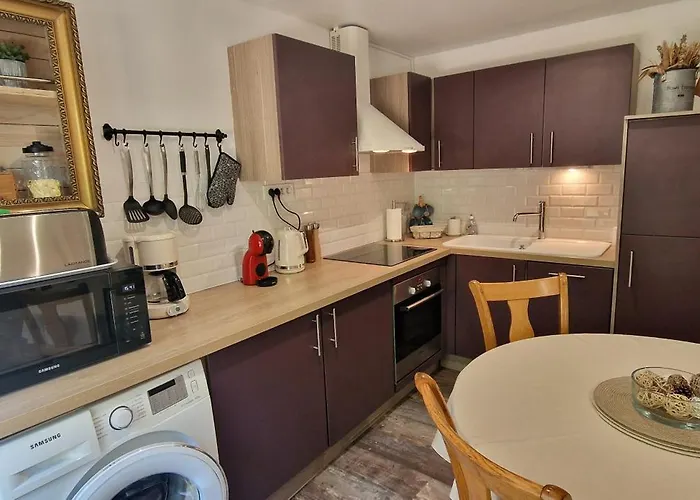 Avec Piscine Et Bain Nordique Proche Des Plages Du Debarquement Holiday home *